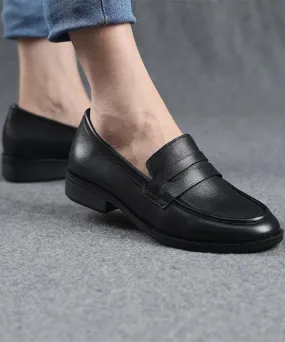 Fine Embossed Flat Shoes Black Cowhide Leather